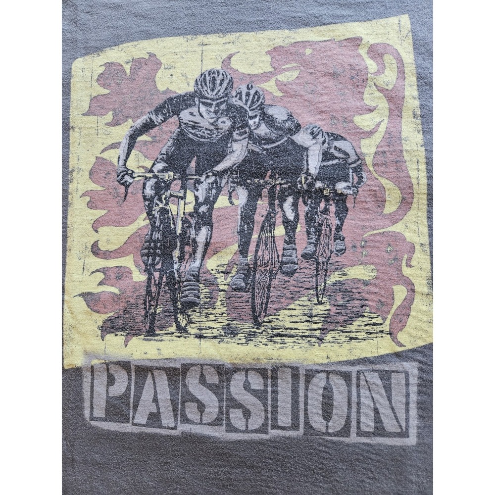 "Passion" Bicycling Men's Gray Short Sleeve Crew Neck Graphic Print T-Shirt, LG